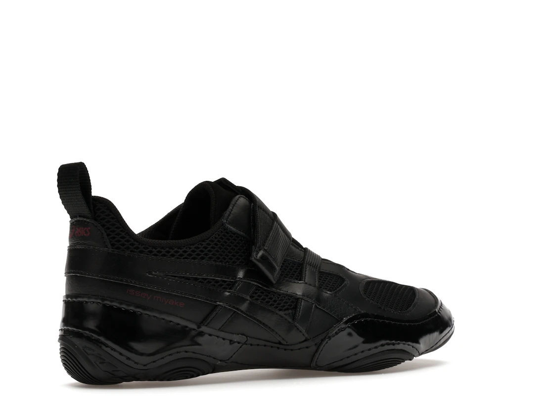 ASICS Hyper Taping Issey Miyake Black