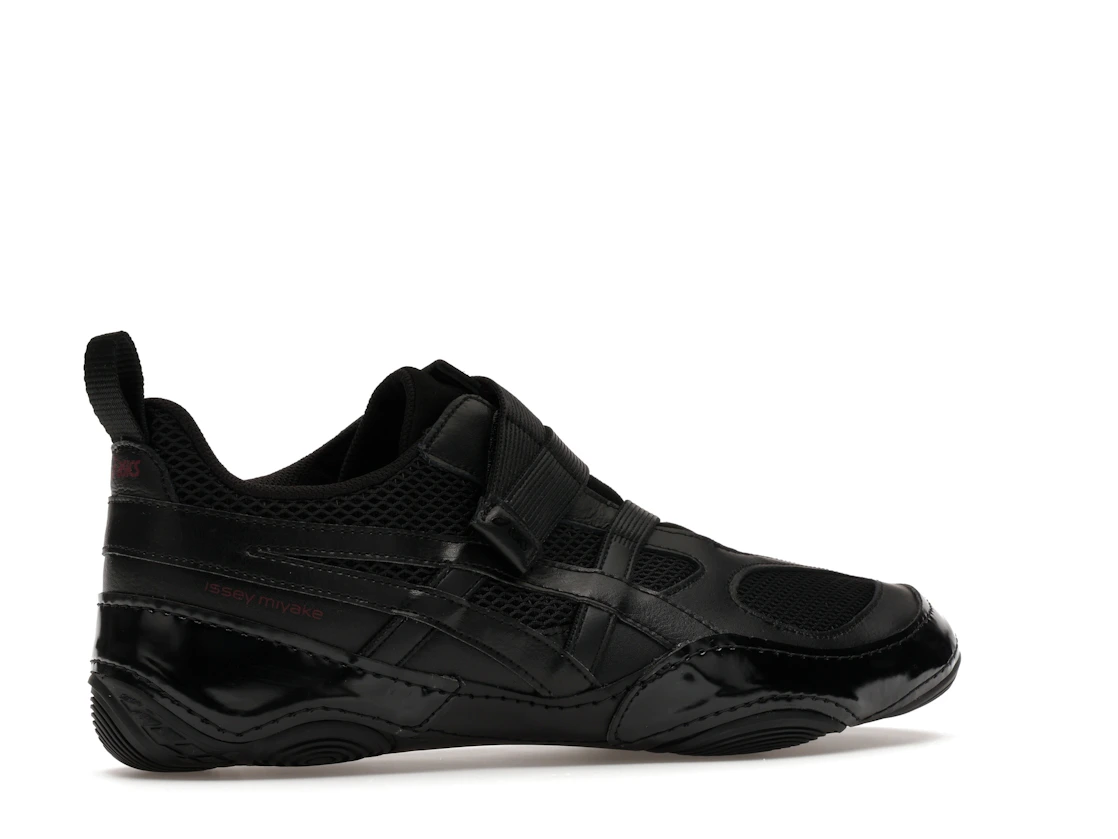 ASICS Hyper Taping Issey Miyake Black