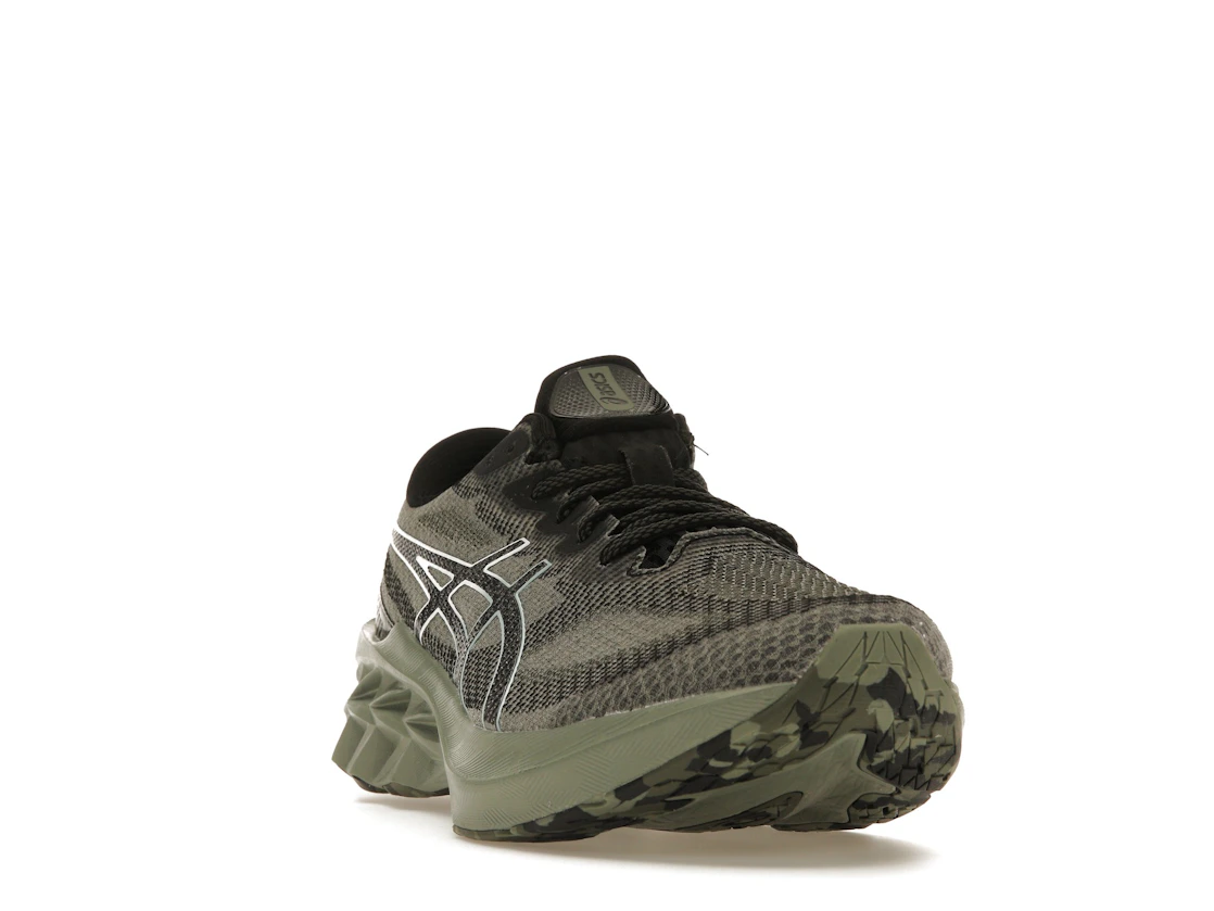 ASICS Novablast 2 Dark Grey Green