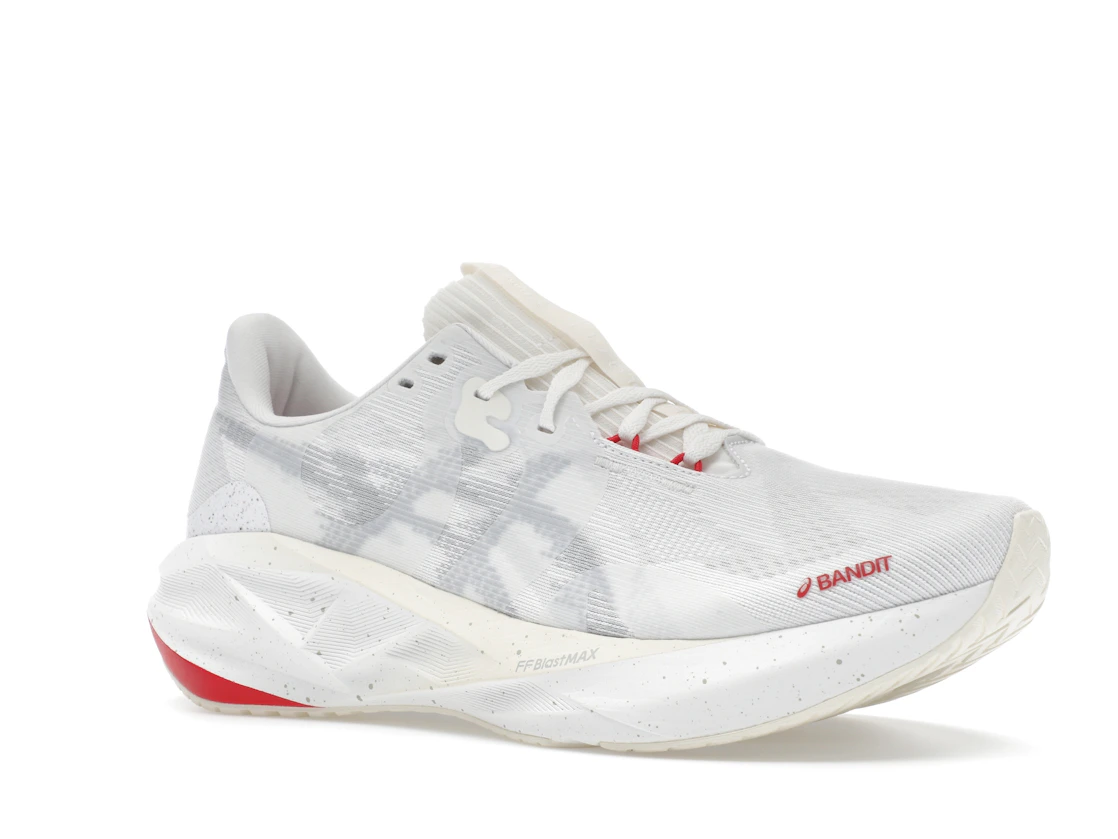 ASICS Novablast 5 Bandit