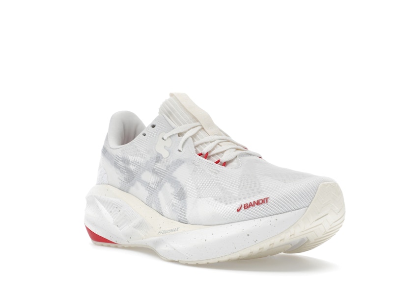 ASICS Novablast 5 Bandit