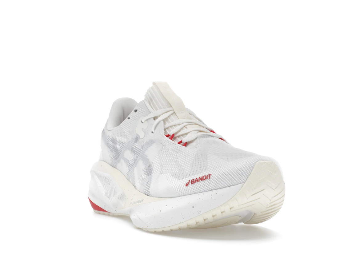 ASICS Novablast 5 Bandit