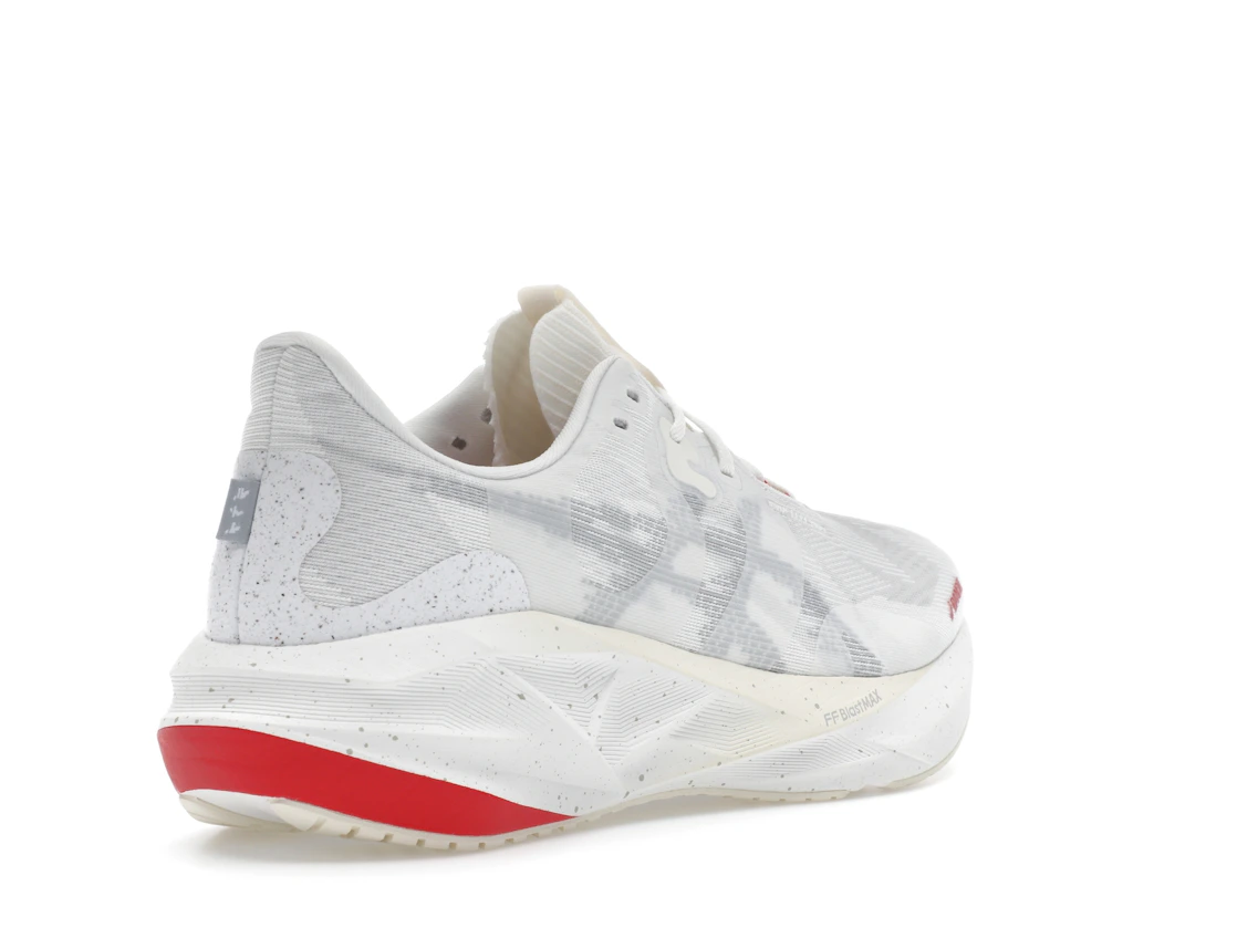ASICS Novablast 5 Bandit