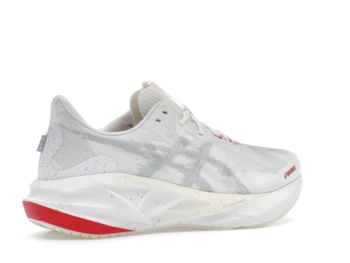 ASICS Novablast 5 Bandit