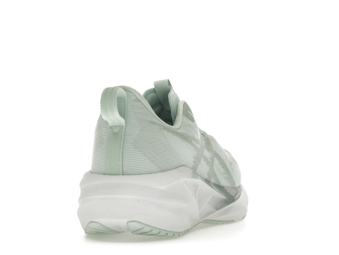 ASICS Novablast 5 Pure Aqua Seal Grey