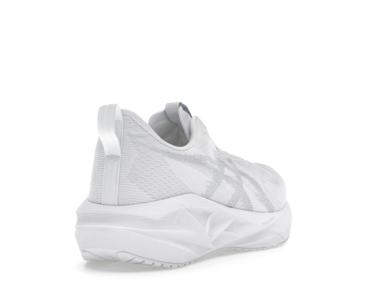 ASICS Novablast 5 White Piedmont Grey