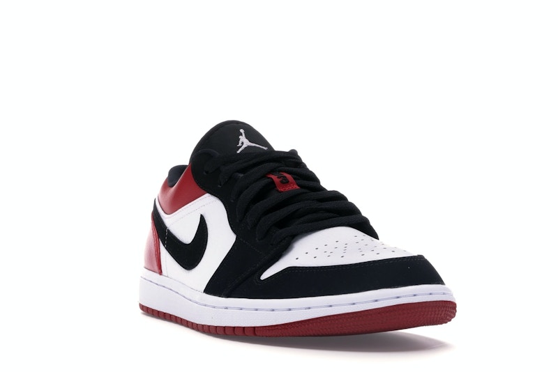 Nike Air Jordan 1 Low Black Toe On Feet a Nike Air Jordan 1 Low Black Toe On Feet a