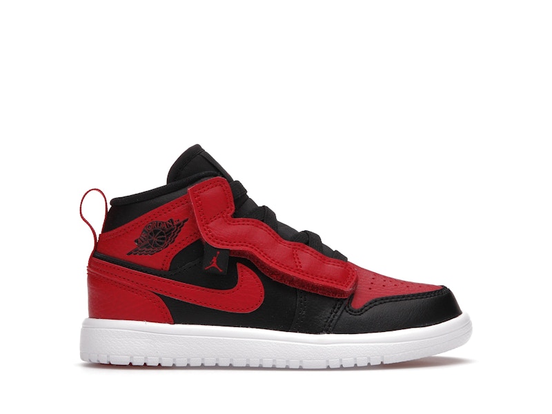 Air jordan clearance 1 banned stockx