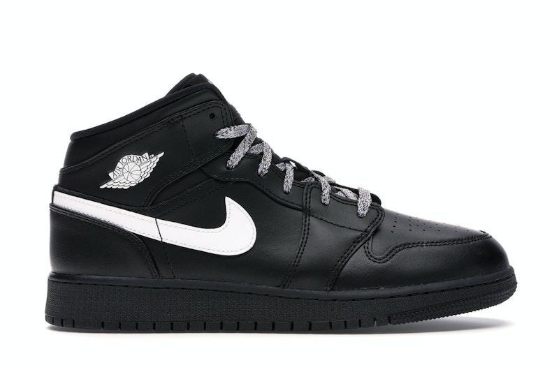 black and white jordan 1 mid