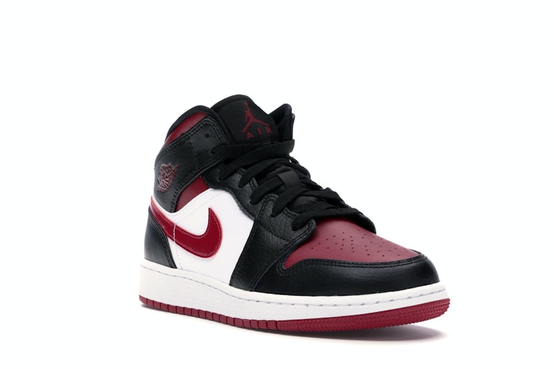 jordan 1 bred toe size 11