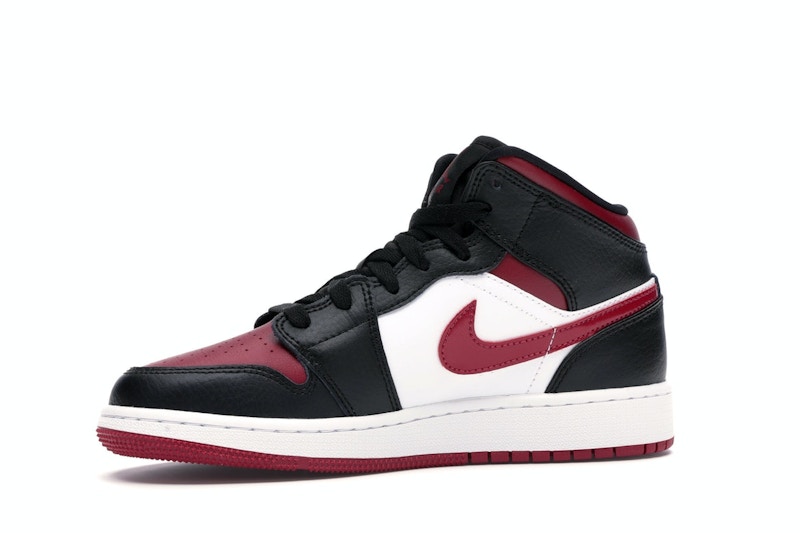 Jordan 1 Mid Bred Toe (GS) - 554725-066
