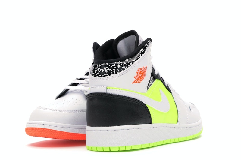 Jordan 1 mid composition notebook clearance