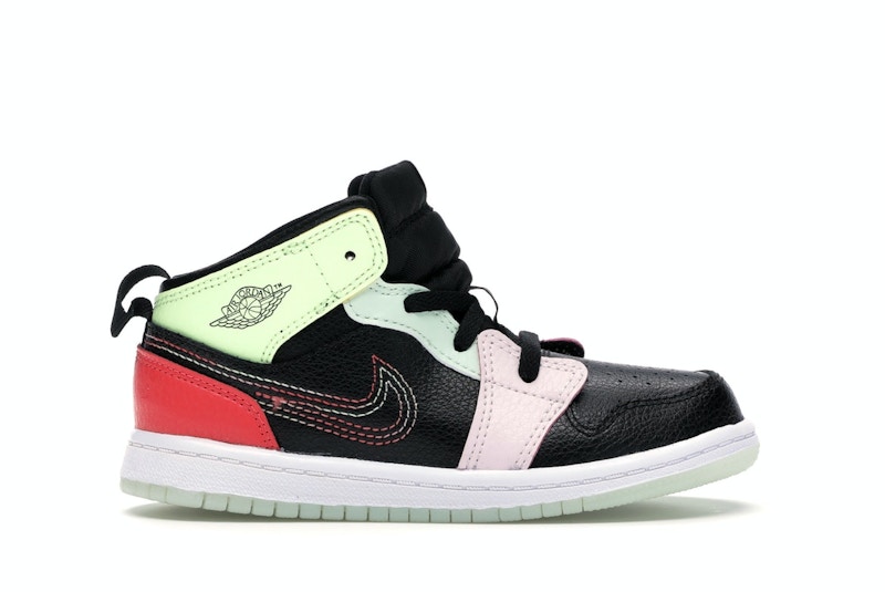 Air jordan 1 mid outlet glow in the dark
