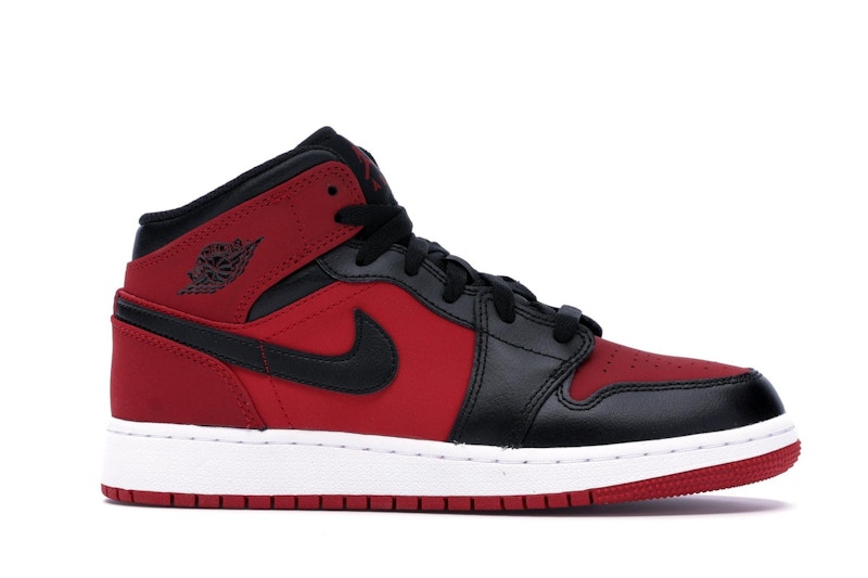 air jordan 1 mid stock