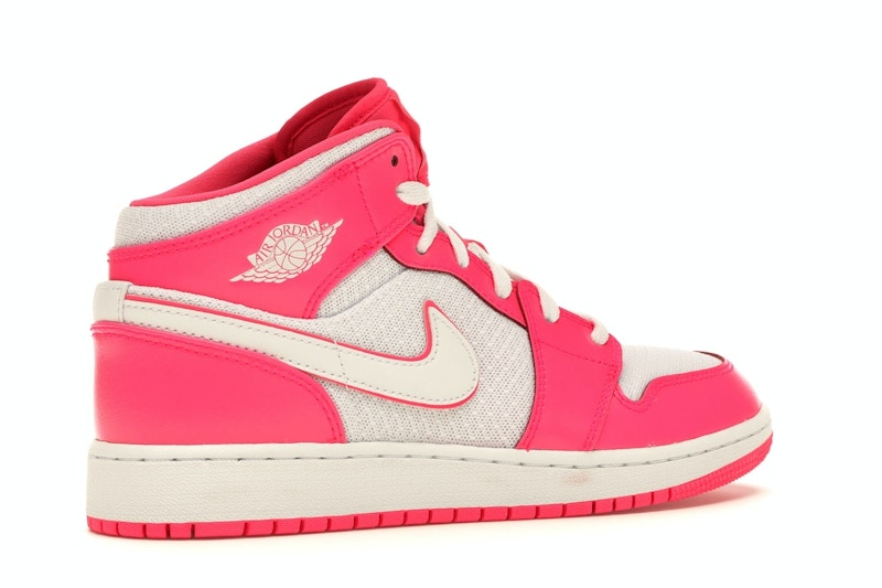 Jordan 1 mid neon pink Clearance