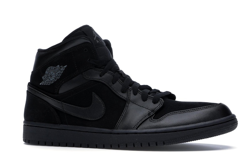 Aj1 mid triple black clearance