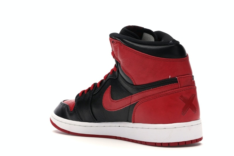 2011 air jordan banned 1's