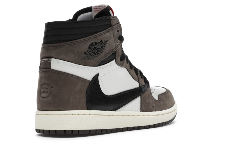Prix chaussure travis scott