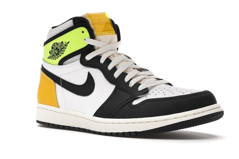 Air jordan 1 retro high og white black volt