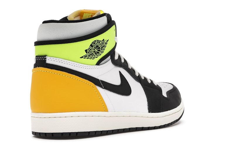 Jordan 1 Retro High White Black Volt University Gold - 555088-118 Jordan 1 Retro High White Black Volt University Gold - 555088-118