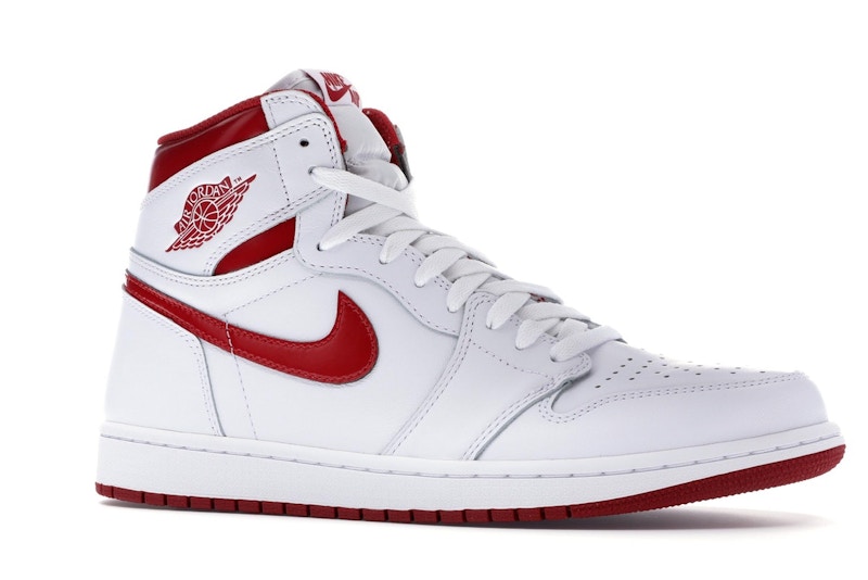 Jordan 1 Retro Metallic Red (2017) - 555088-103