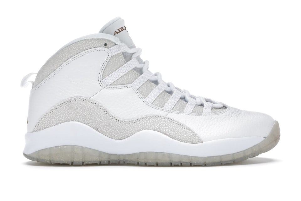 A Bunch of OVO x Air Jordan Gear Releases This Weekend