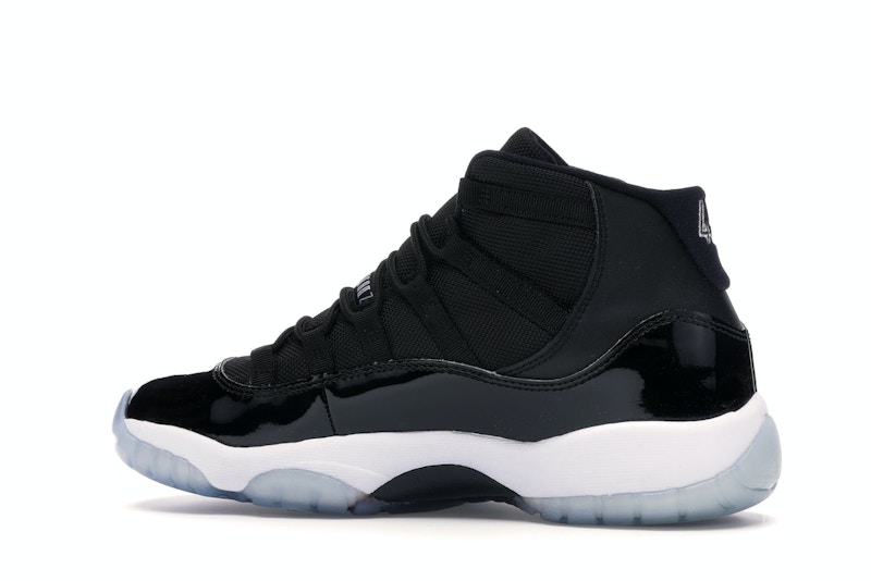 Space jams size 4