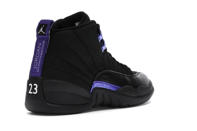 Retro 12 all black Clearance