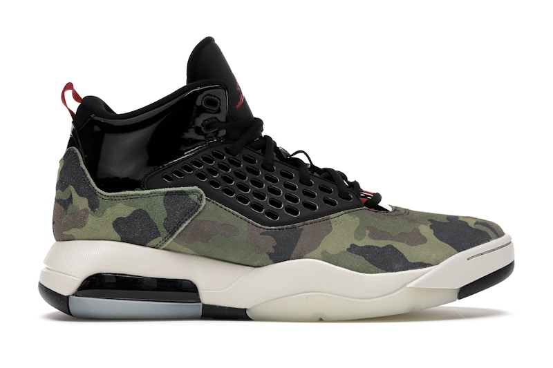 Jordan men's maxin sale 200 basketball shoe