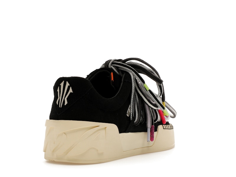 Anta Kai Hélà Black