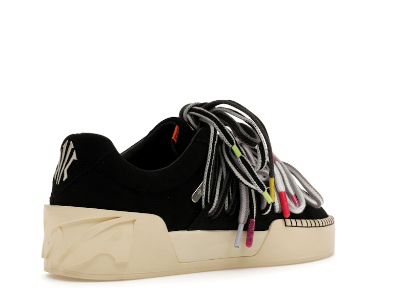 Anta Kai Hélà Black