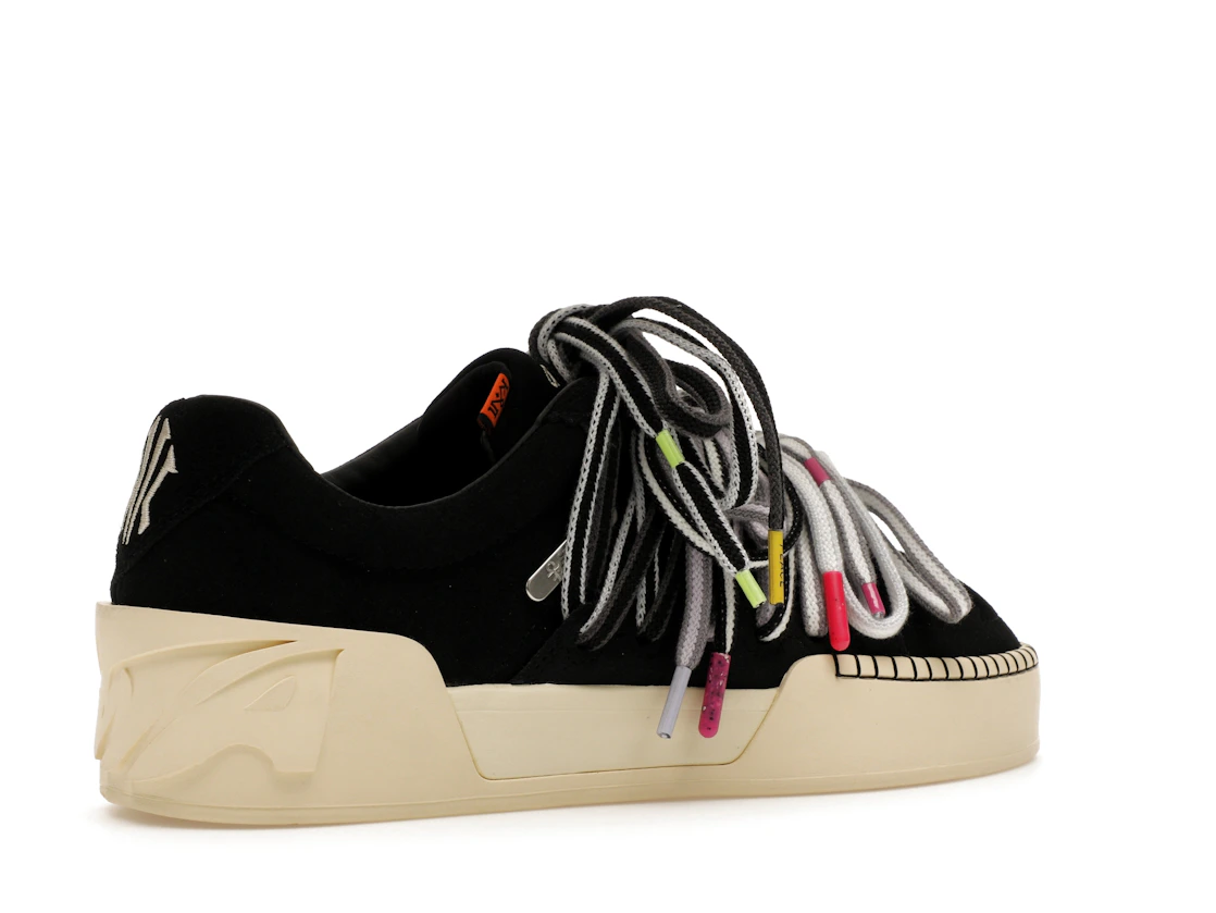 Anta Kai Hélà Black