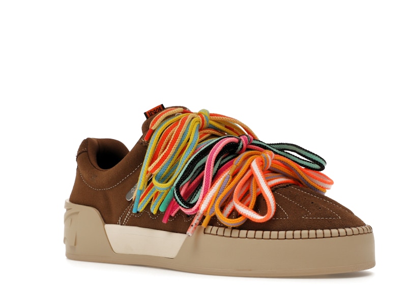 Anta Kai Hélà Brown