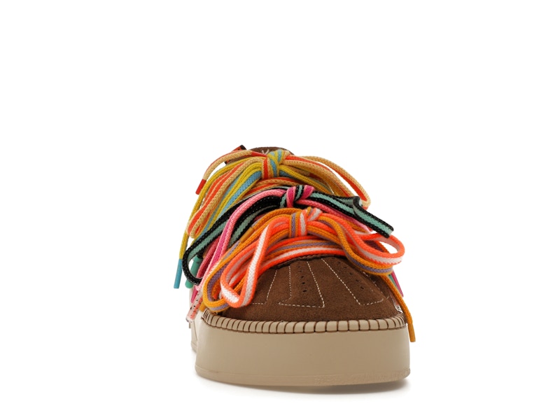 Anta Kai Hélà Brown