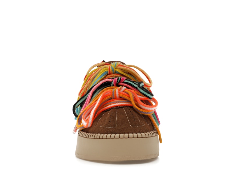 Anta Kai Hélà Brown