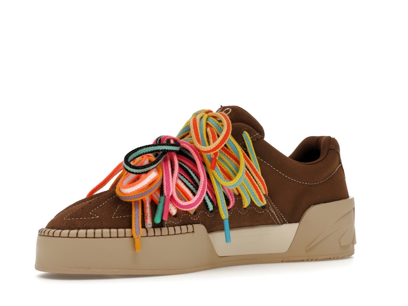 Anta Kai Hélà Brown