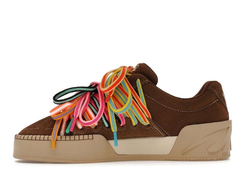 Anta Kai Hélà Brown