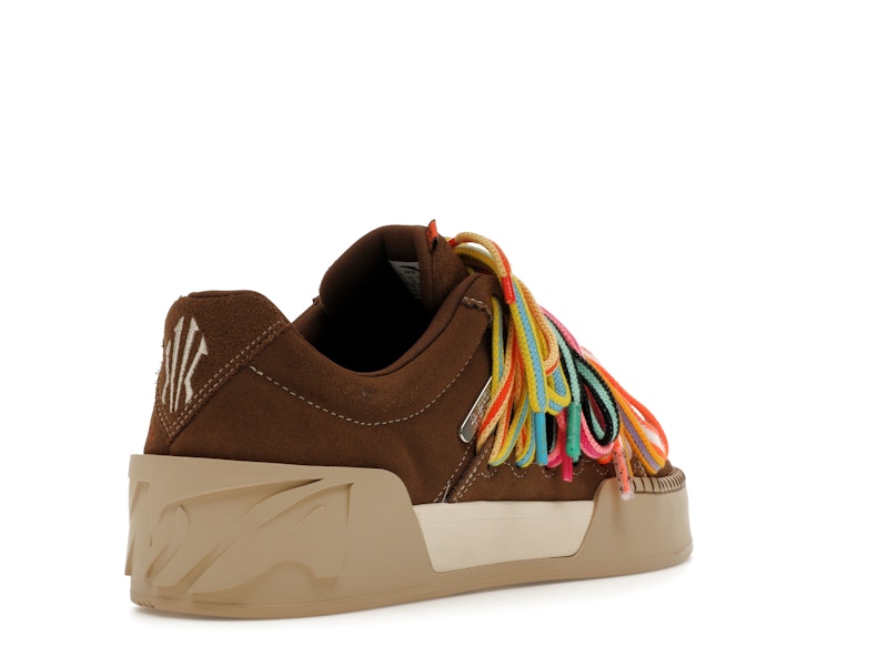 Anta Kai Hélà Brown