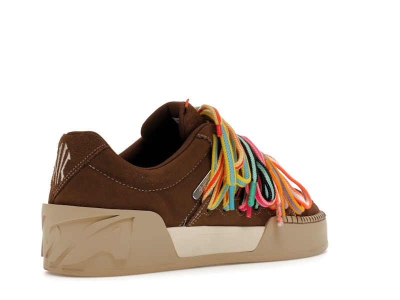 Anta Kai Hélà Brown