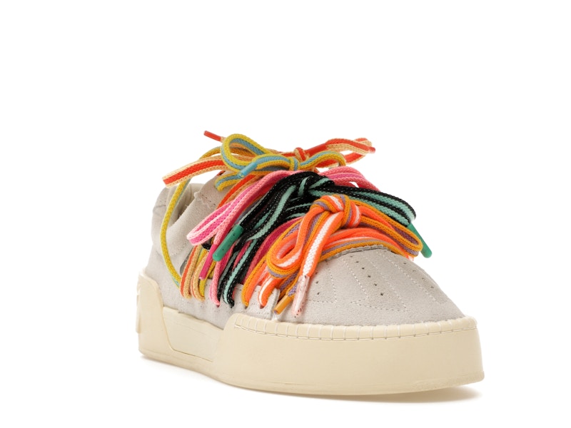 Anta Kai Hélà White