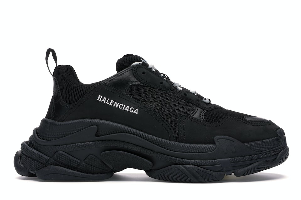 Size 36 Black Balenciaga Triple S sneakers in 2023  Balenciaga shoes price,  All black nike shoes, Black nike shoes
