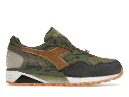 Diadora N9002 24 Kilates x mita sneakers x Mighty Crown Respect