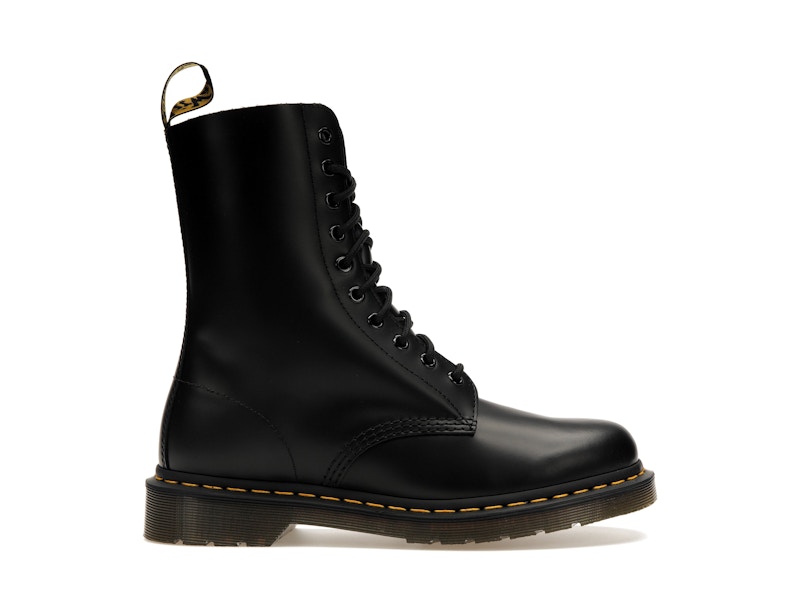 Dr martens best sale 1490 bape