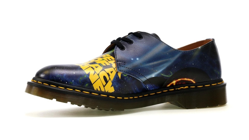 Dr martens x on sale supreme x undercover