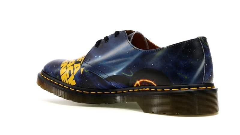 Dr martens x on sale supreme x undercover