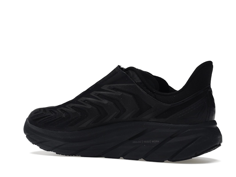 Hoka One One Project Clifton Triple Black