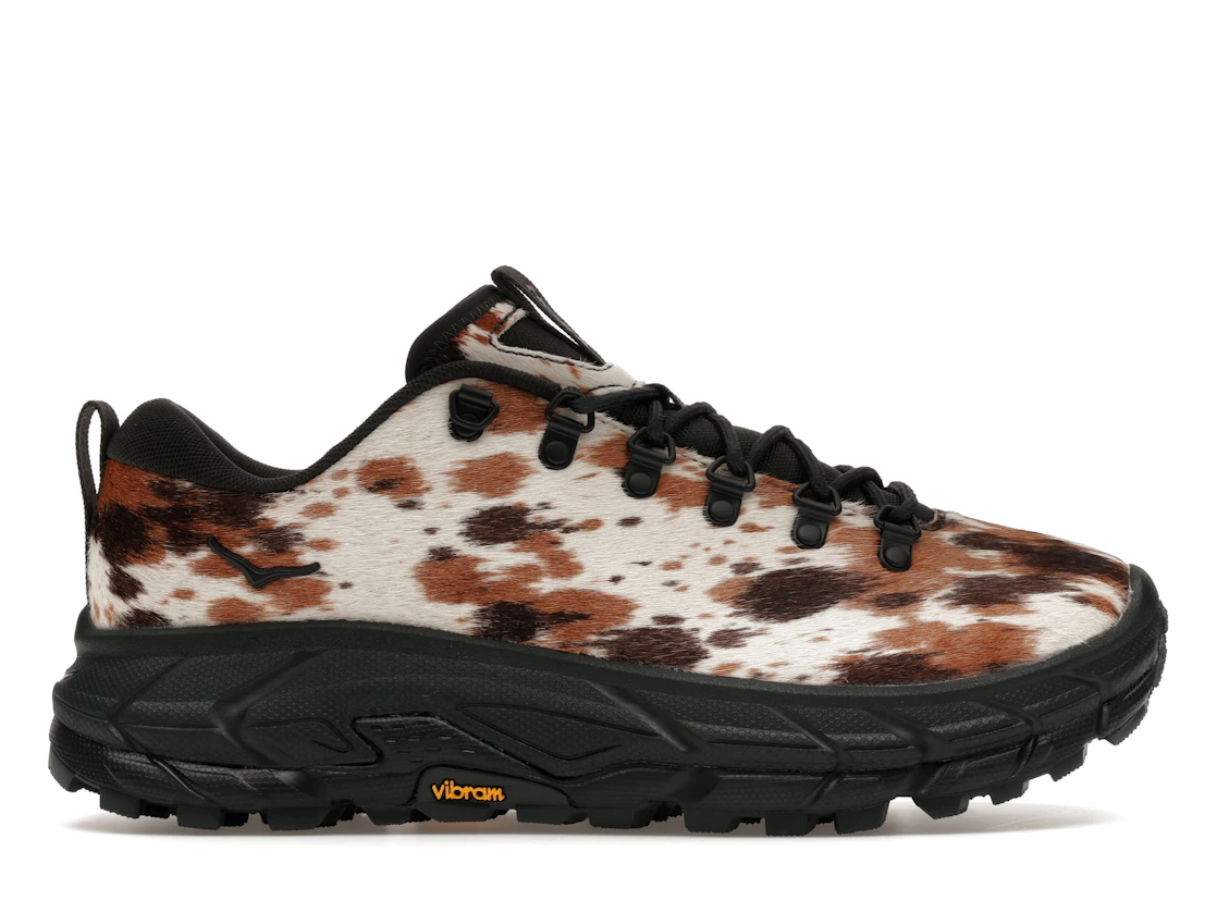 Hoka One One Tor Summit + Pirate Black
