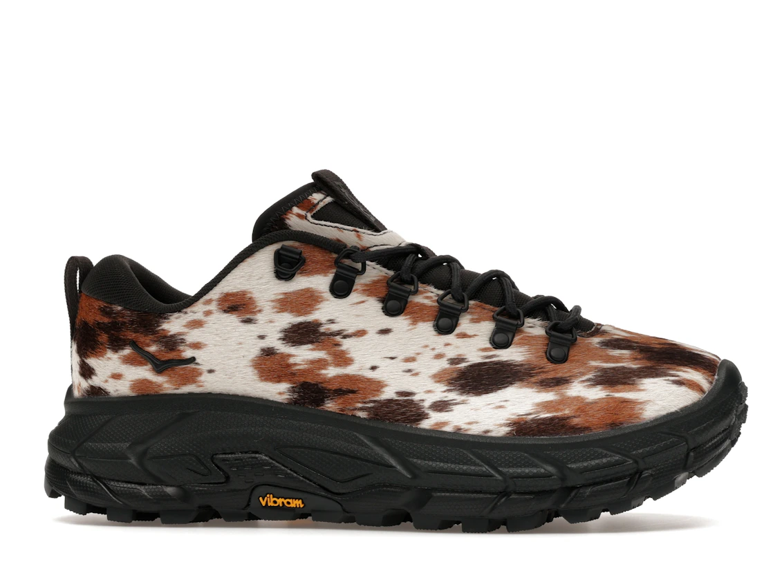 Hoka One One Tor Summit + Pirate Black