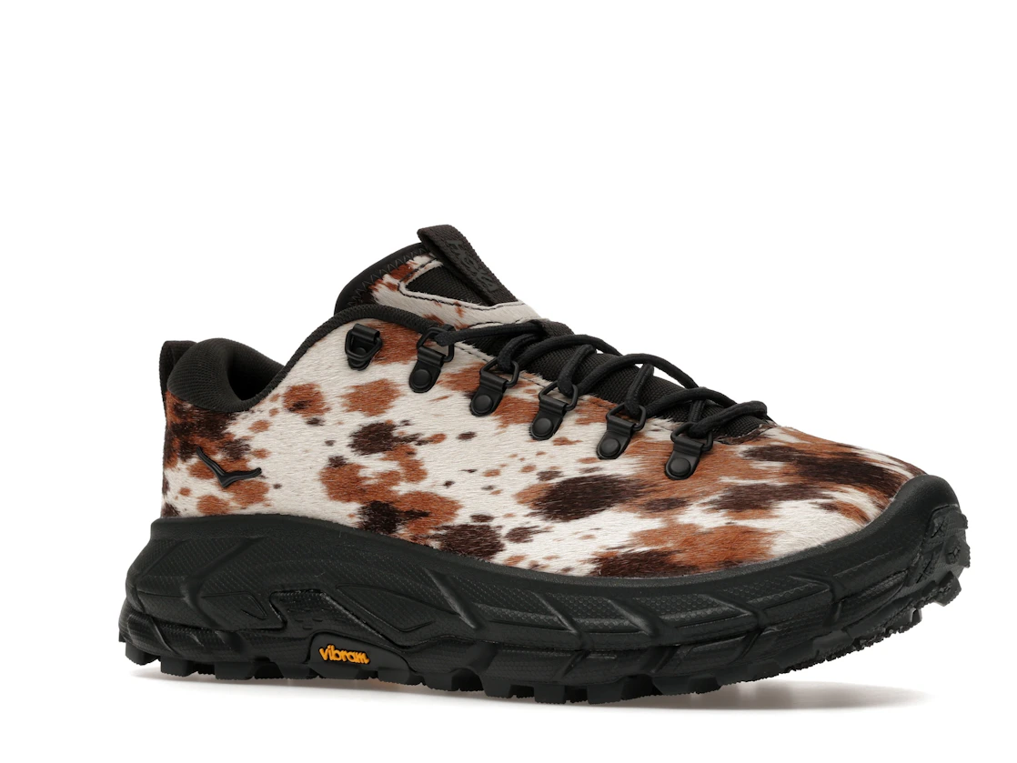 Hoka One One Tor Summit + Pirate Black