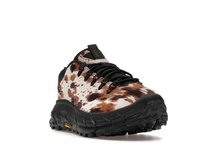 Hoka One One Tor Summit + Pirate Black